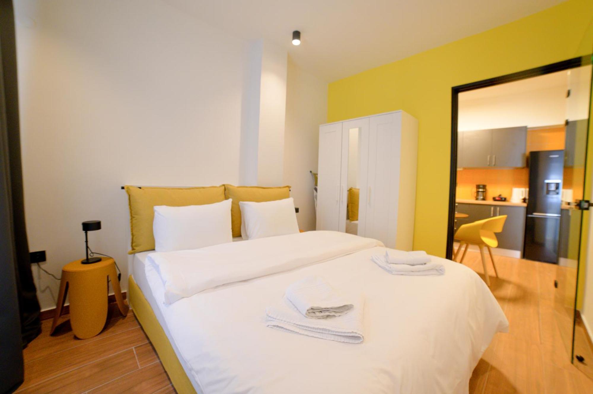 Luxenest Apartment Tesalonika Bagian luar foto